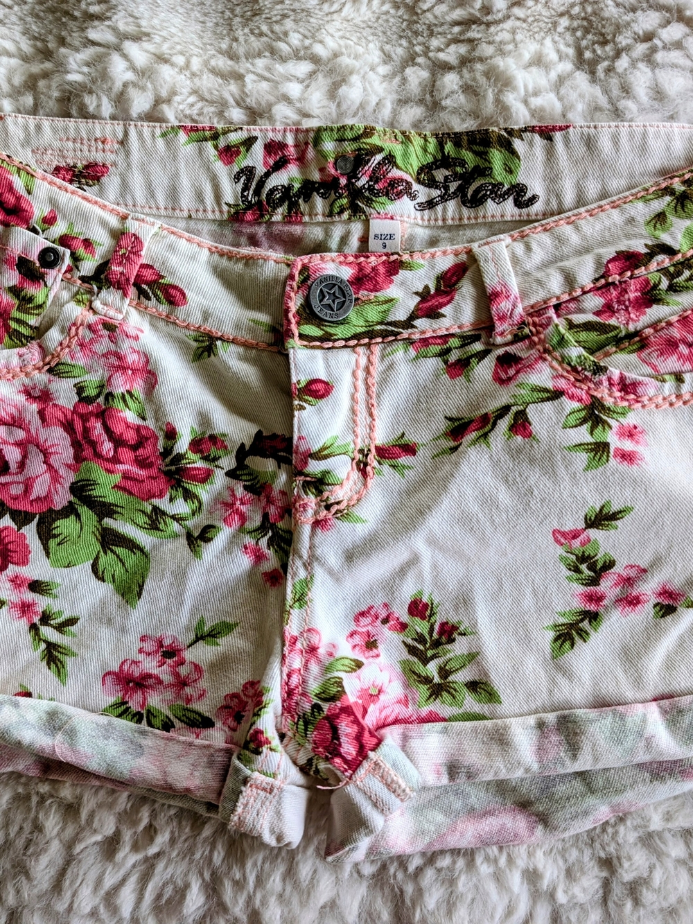Vanilla Star Floral Jean Shorts - Pink Green on White